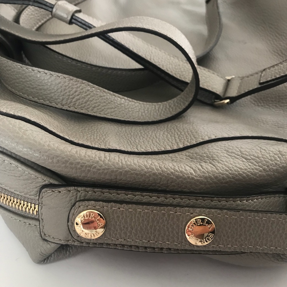 Furla Leather Bag - Dafne Backpack Gray Authentic - Picture 5 of 8
